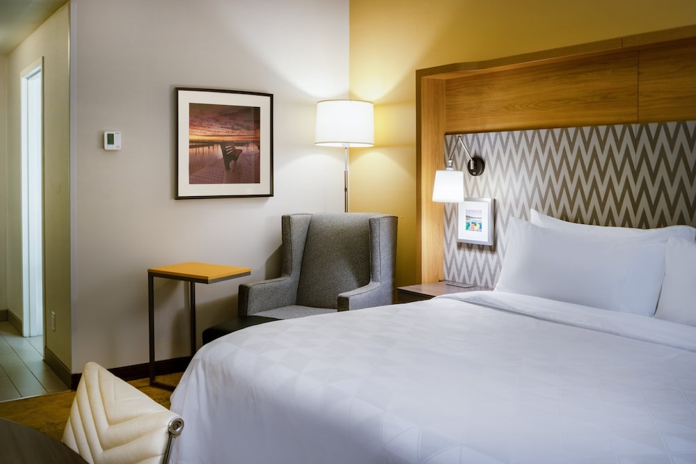 Holiday Inn Long Island - Islip Arpt East 9/46
