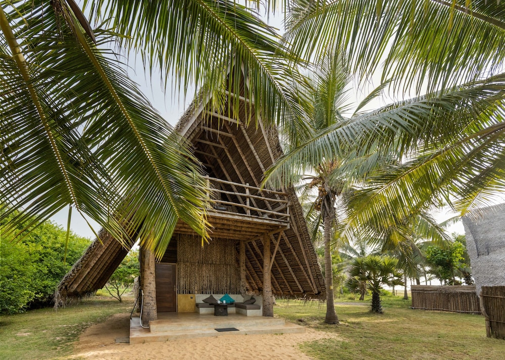 Elements Beach & Nature Resort 46/50