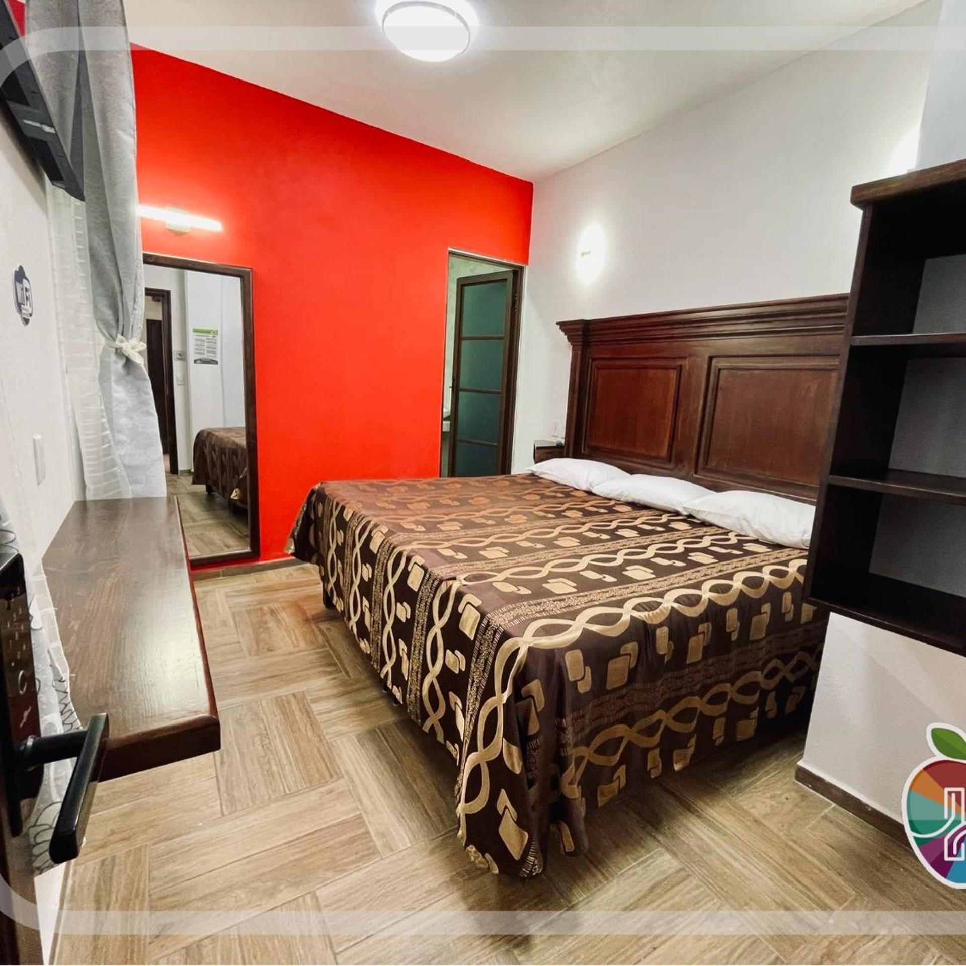 Deluxe, King Bed