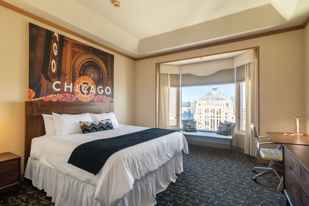 The Buckingham Athletic Club & Hotel 8/41