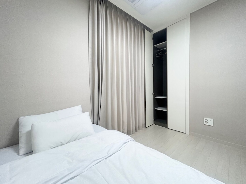 Landmark Songdo Stay 20/50