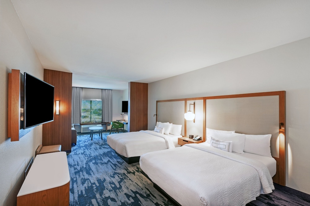 Executive, Suite, 2 Queen Beds, Sofa, Accessible