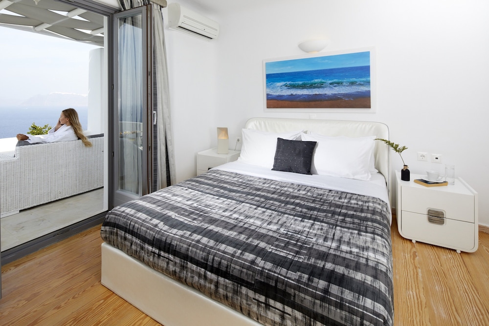 Santorini Princess Presidential Suites 9/50