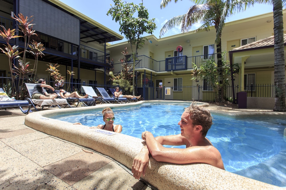 YHA Cairns Central 27/30