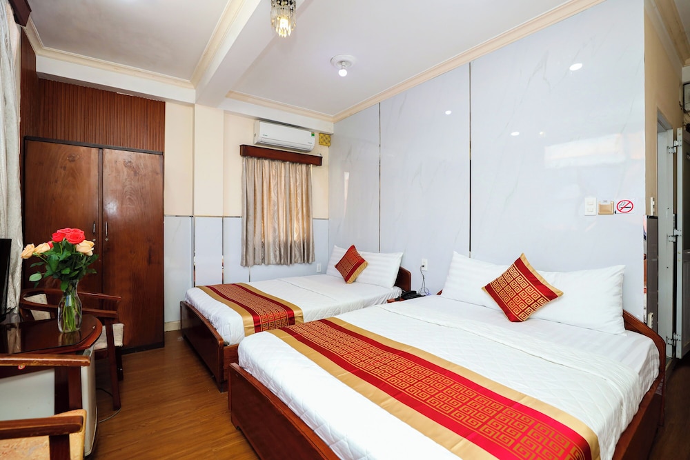 Hanh Phuc Hotel 34/55