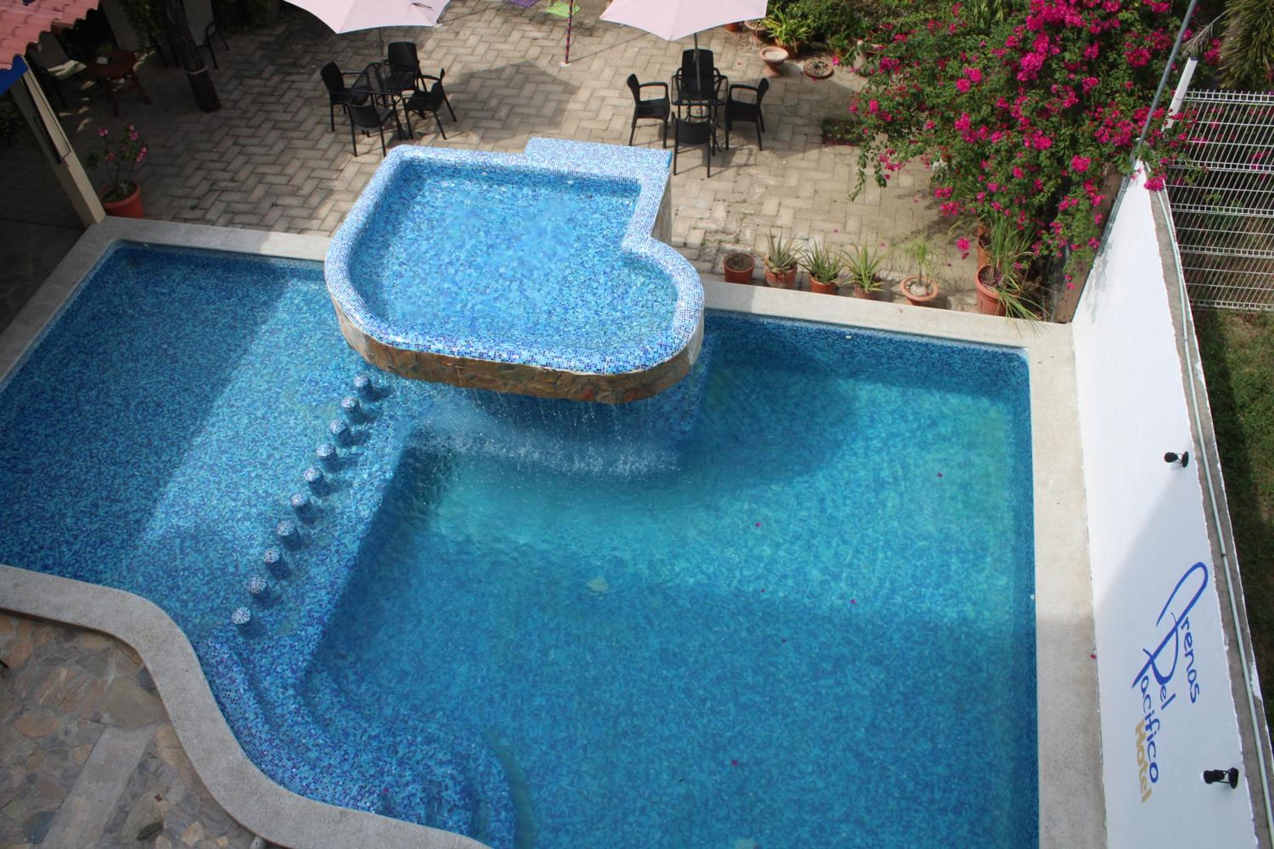 Hotel Arenas del Pacifico 34/54
