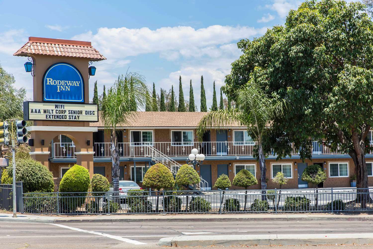 Rodeway Inn Escondido Downtown 2/34