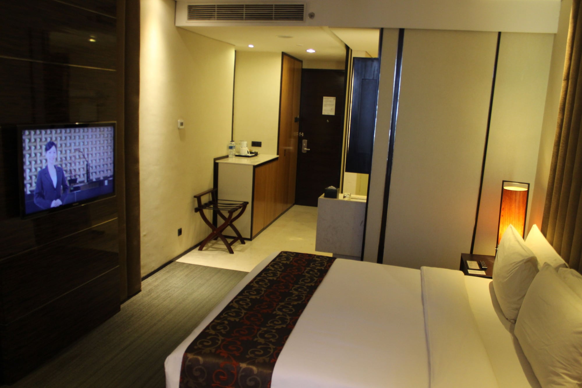 غرفة سوبيريور بسريرين منفصلين، Po Hotel Semarang 5/5