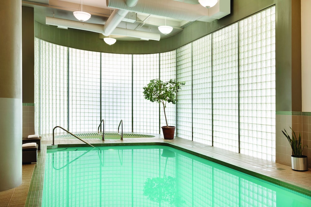 Radisson Hotel Vancouver Airport 20/45