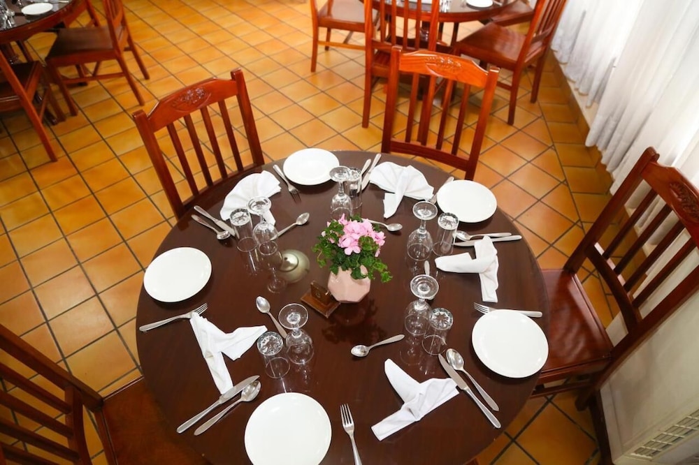Coconut Grove Regency Hotel 53/66