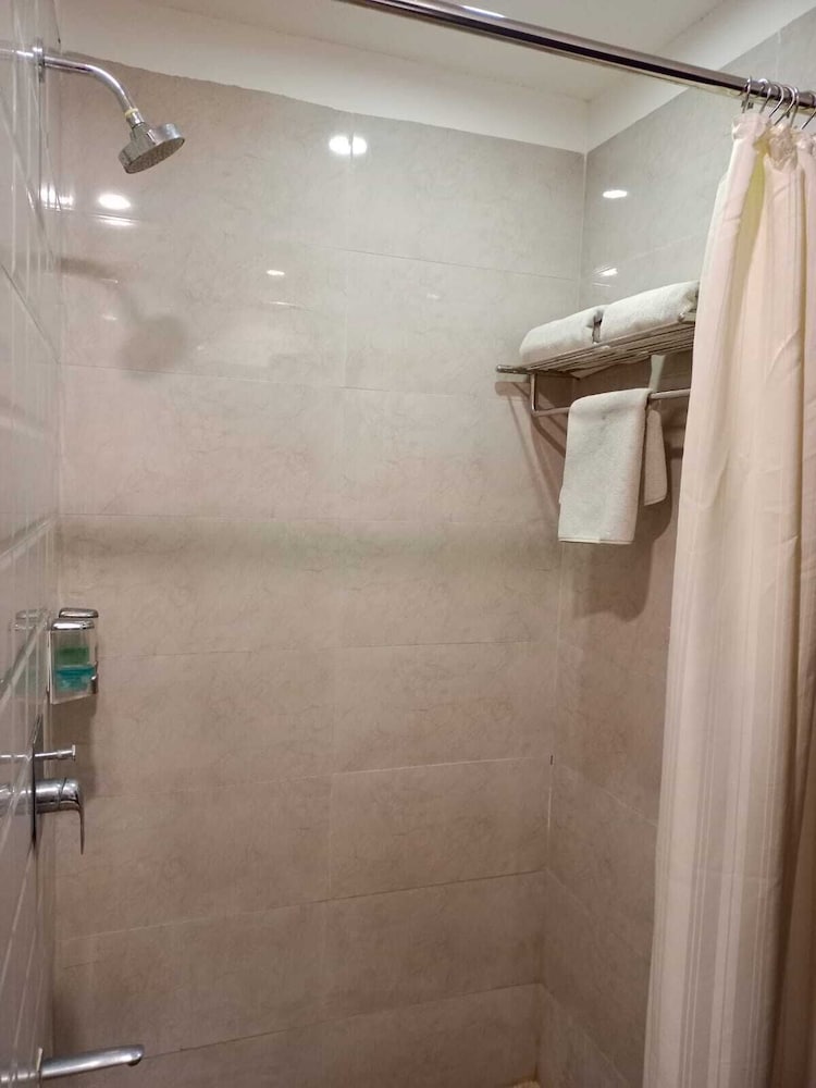 REGENTA Inn Ranip Ahmedabad 32/32