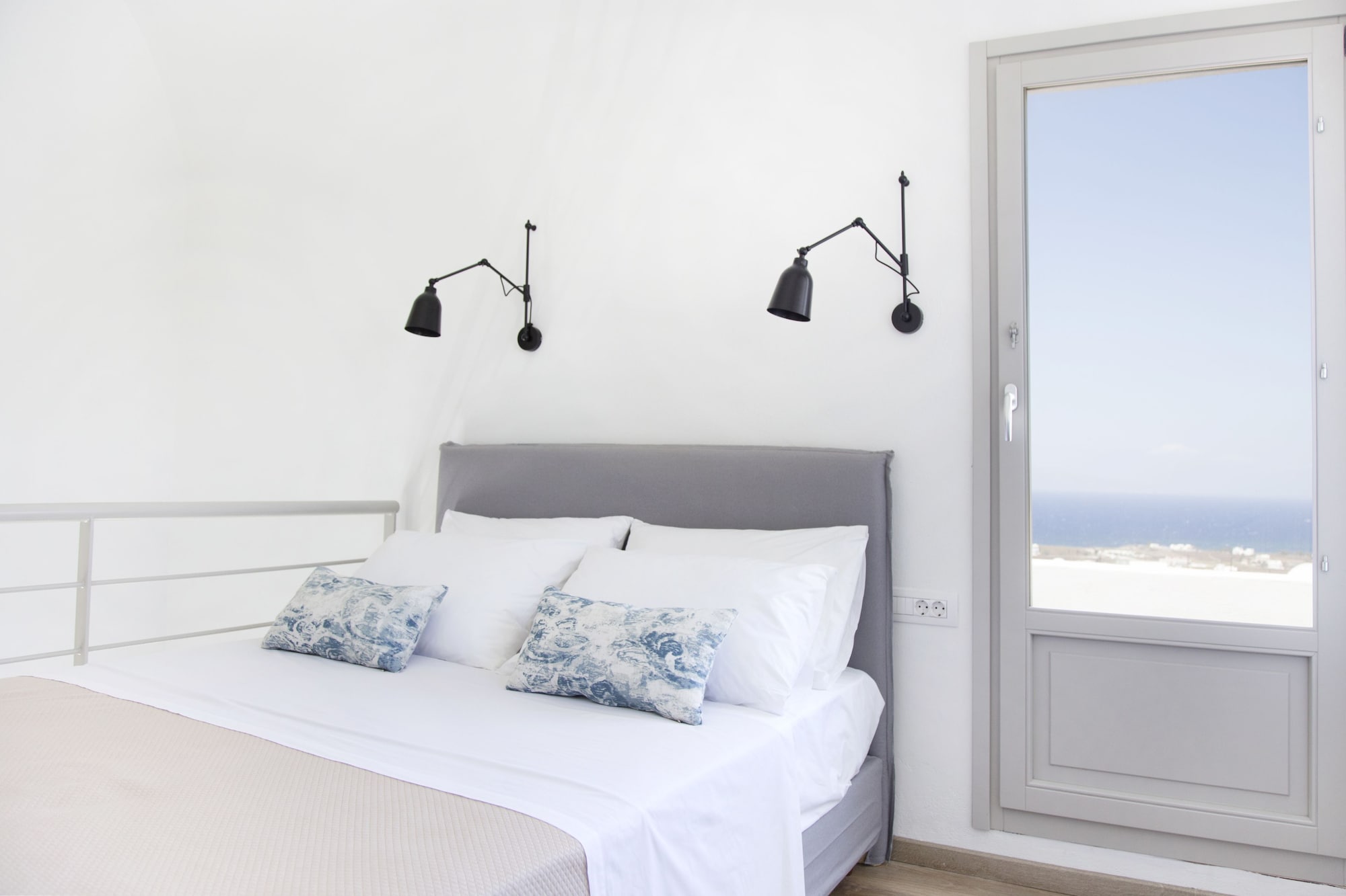 Duplex, Sea View