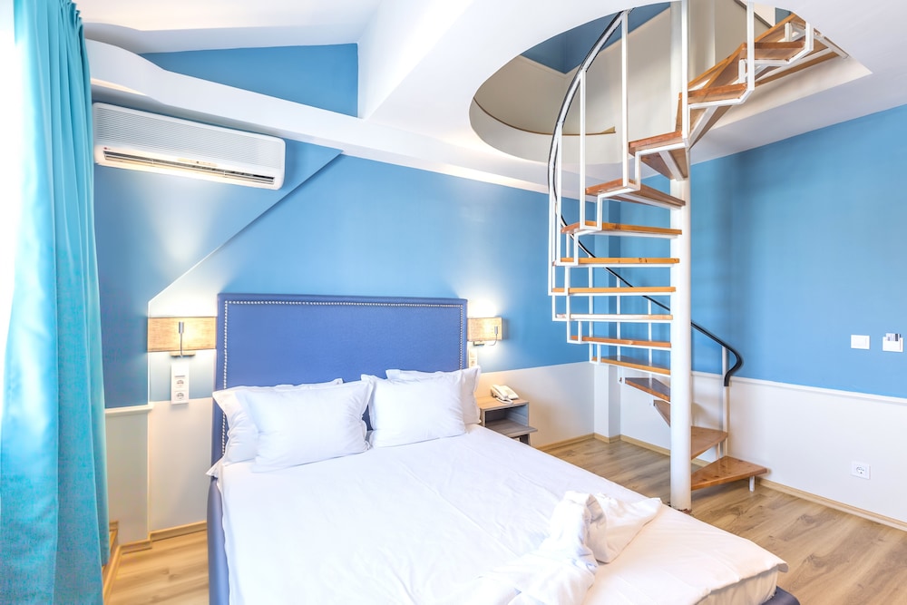 BSA Boulevard Boutique Hotel 13/19