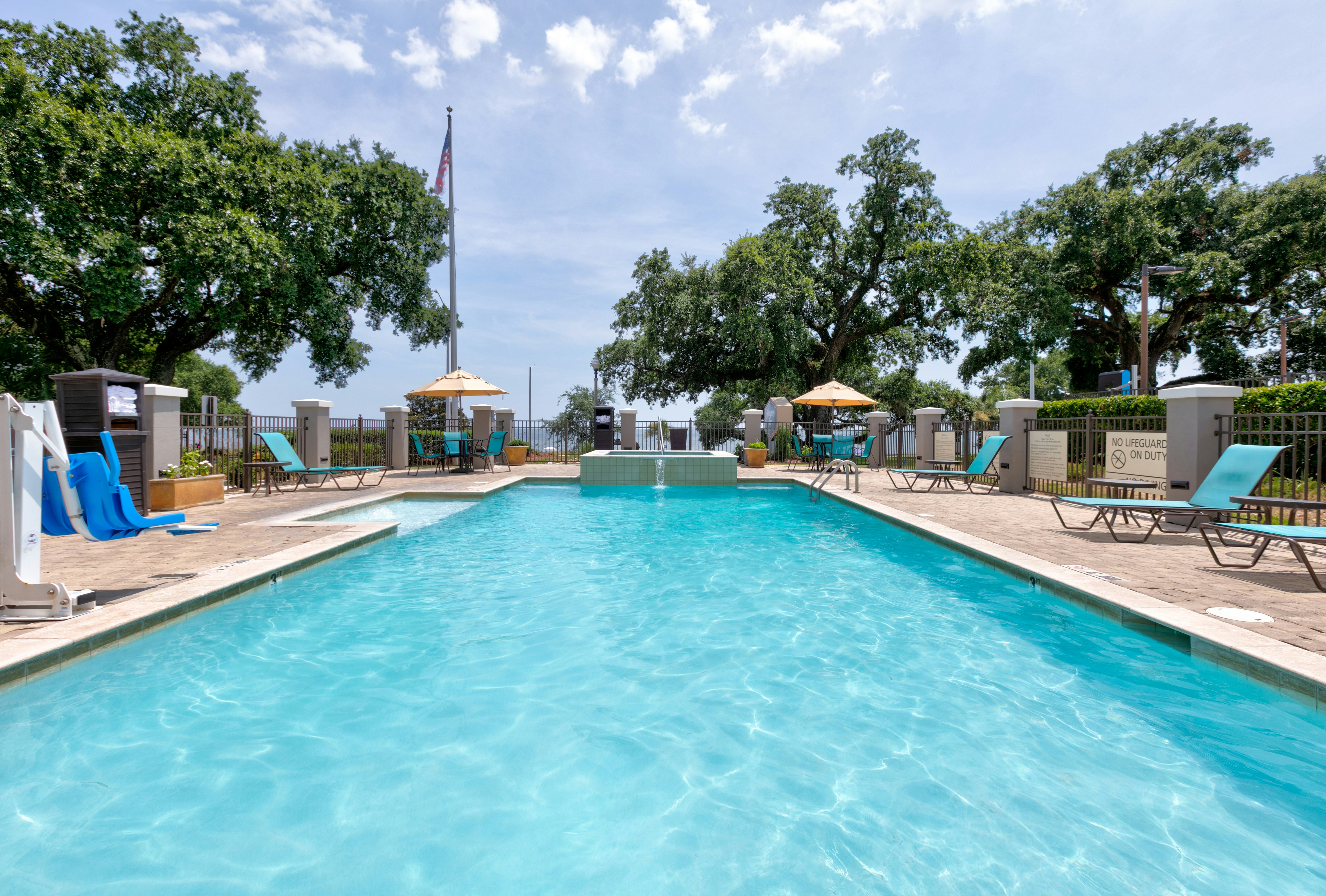Hampton Inn Biloxi Ms 45/47