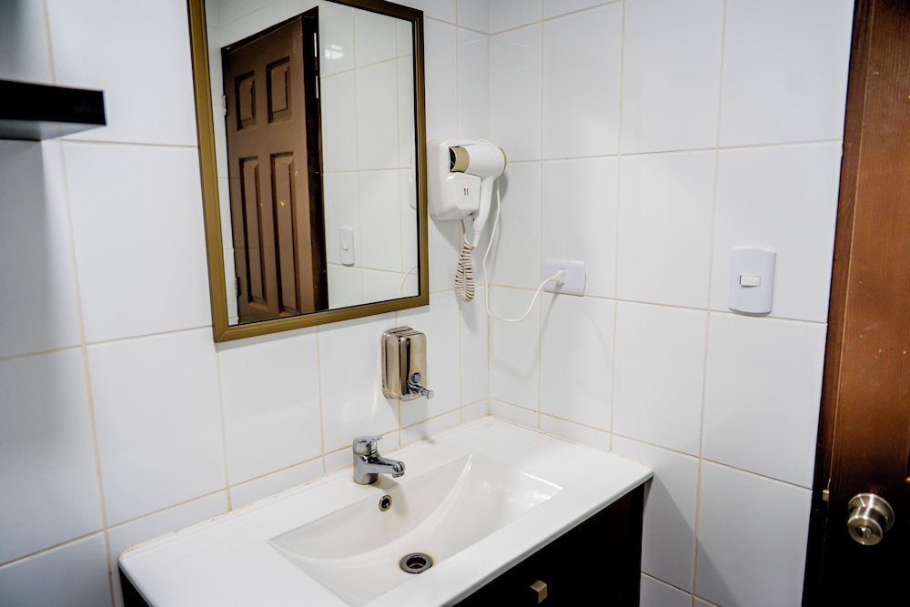 Hotel Y Cabanas Henua Iti 48/50