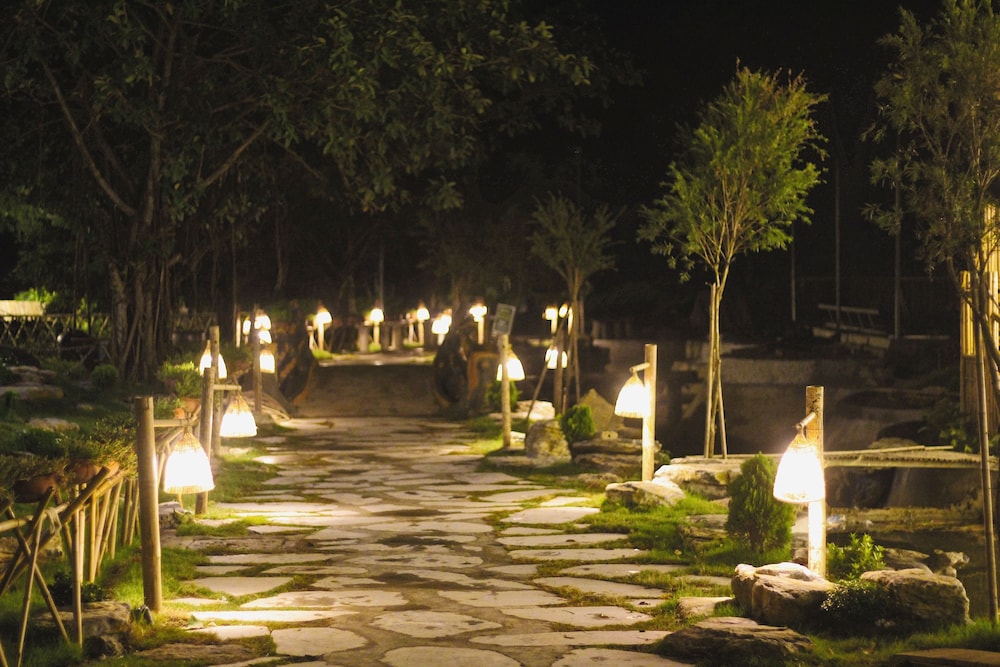 Mua Cave Ecolodge 69/72