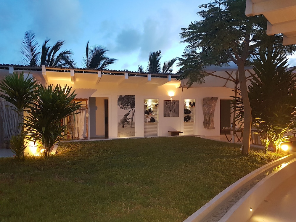 Leopard Point Luxury Beach Resort & Spa 5/52