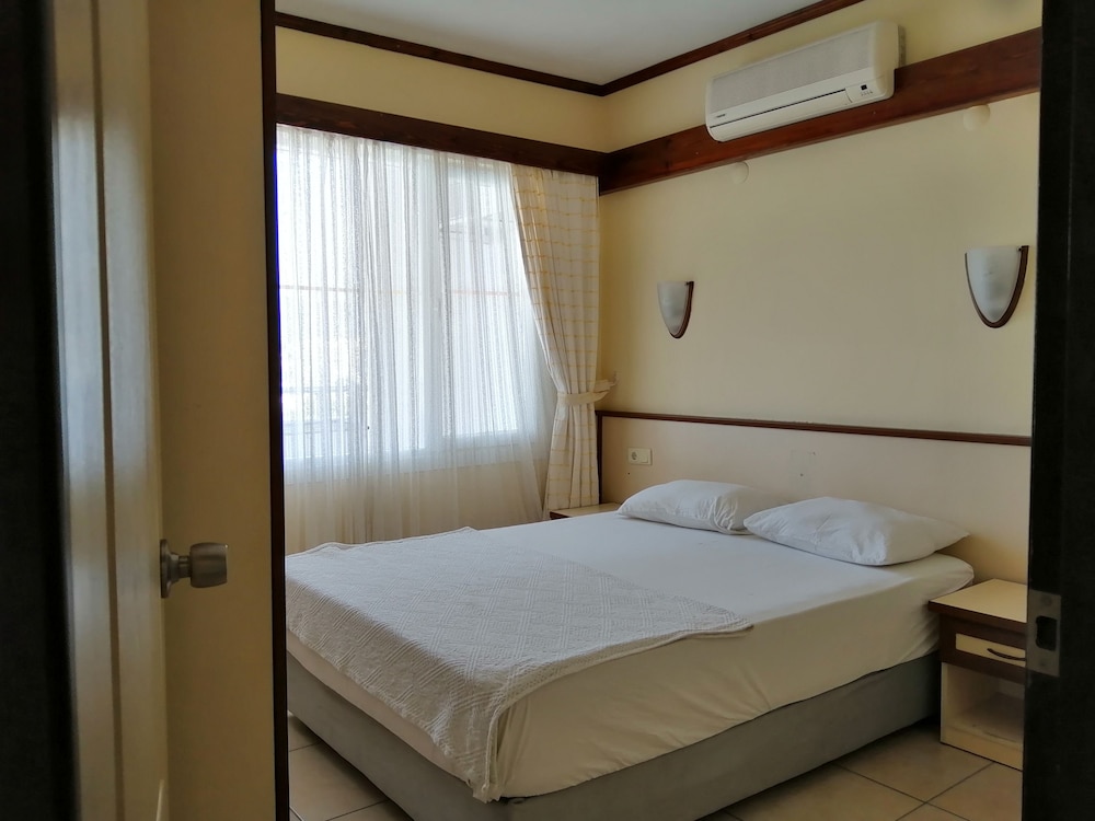 1 BEDROOM, APARTMENT