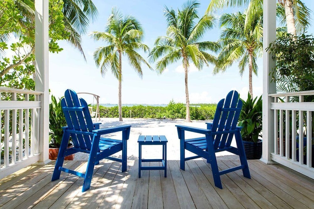 Parrot Key Hotel & Villas 40/70