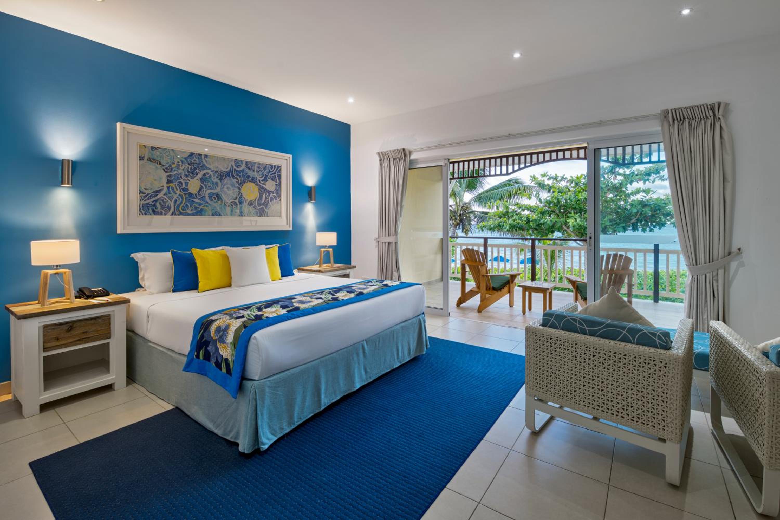 Deluxe, King Bed