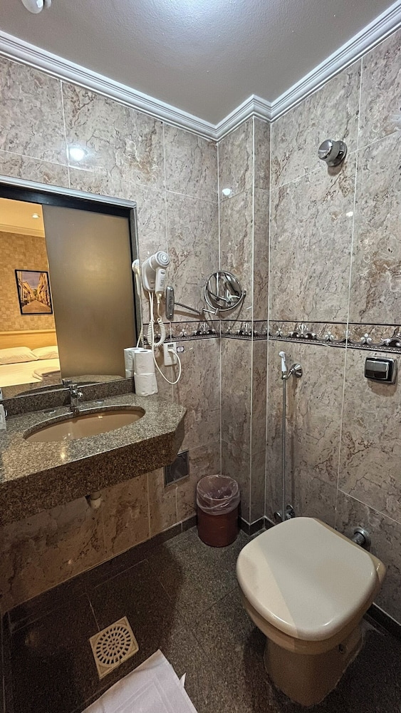 Villa Rica Hotel 58/63