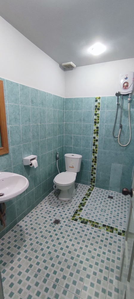 Travellers Rest Hotel 39/40