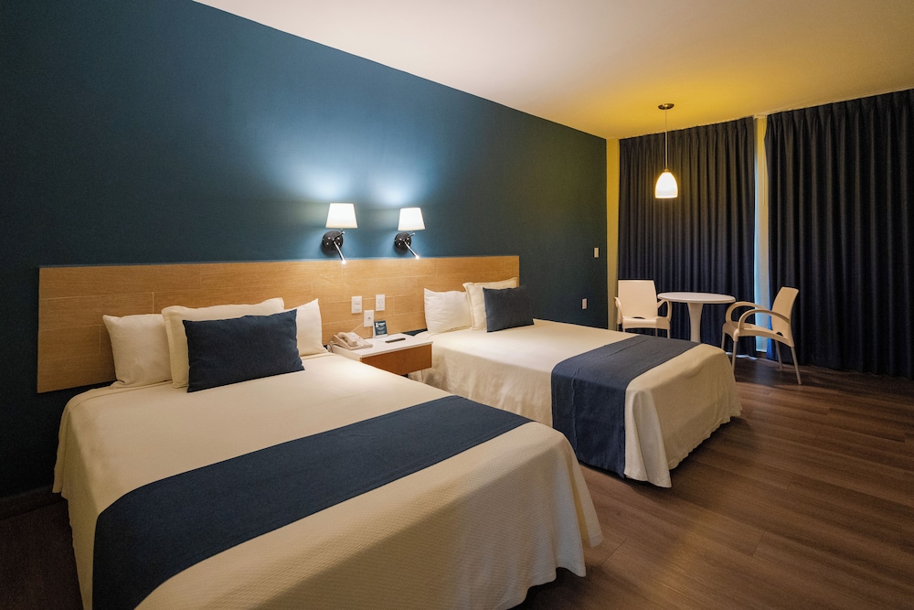 Oceano Palace Beach Hotel 12/50