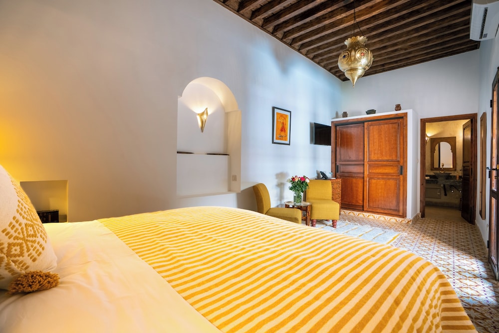 RIAD ALADDIN 26/76
