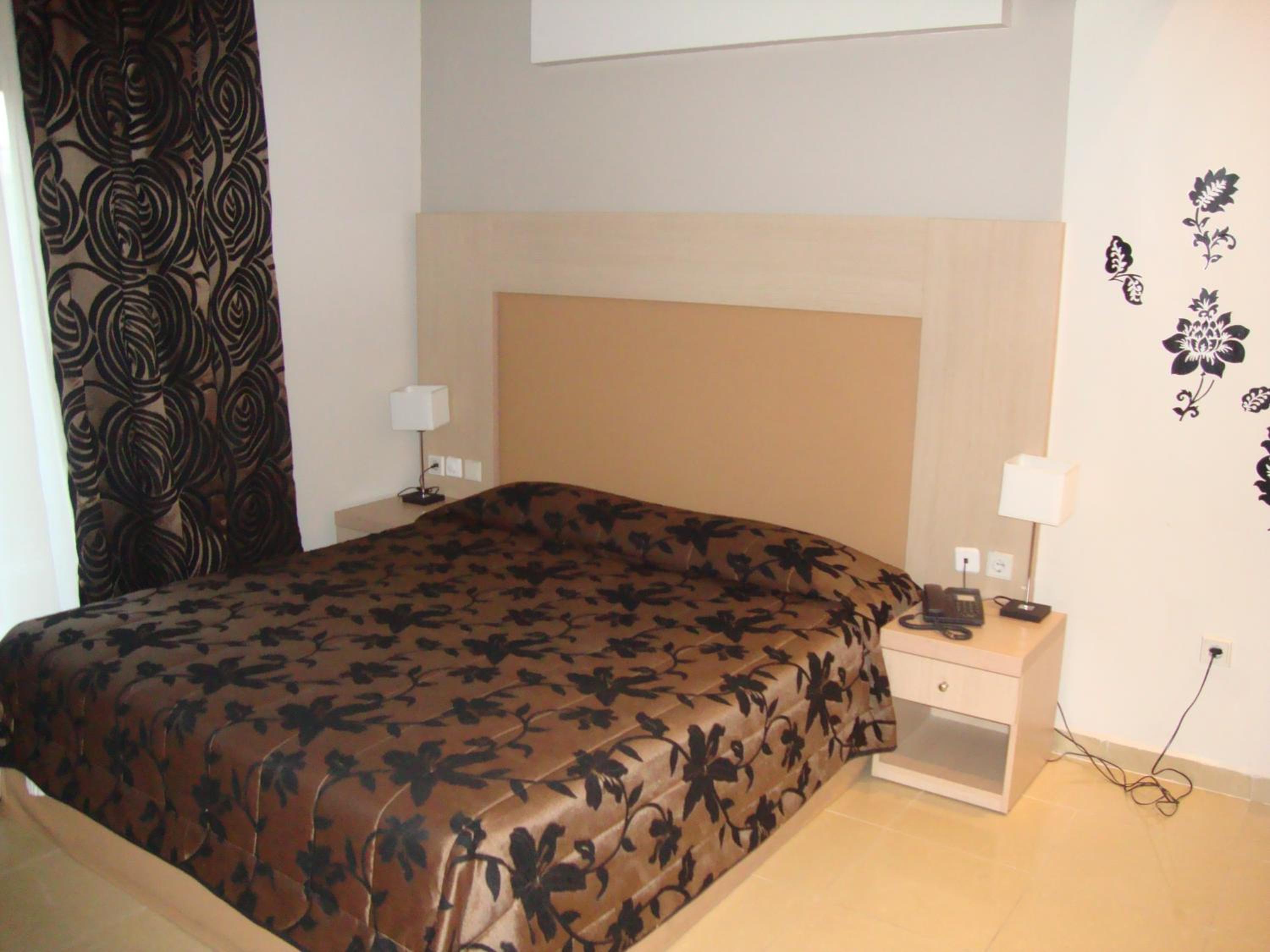 غرفة بسرير مزدوج، Four Seasons Skg Thessaloniki 8/10