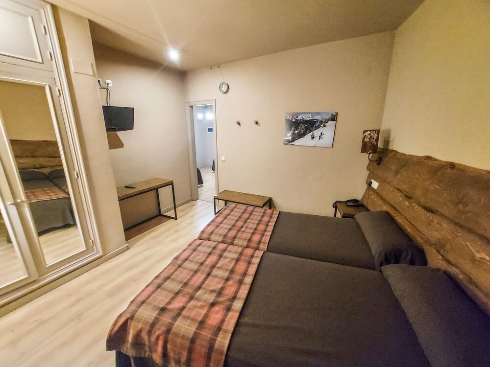 Hotel Riu Nere 30/75