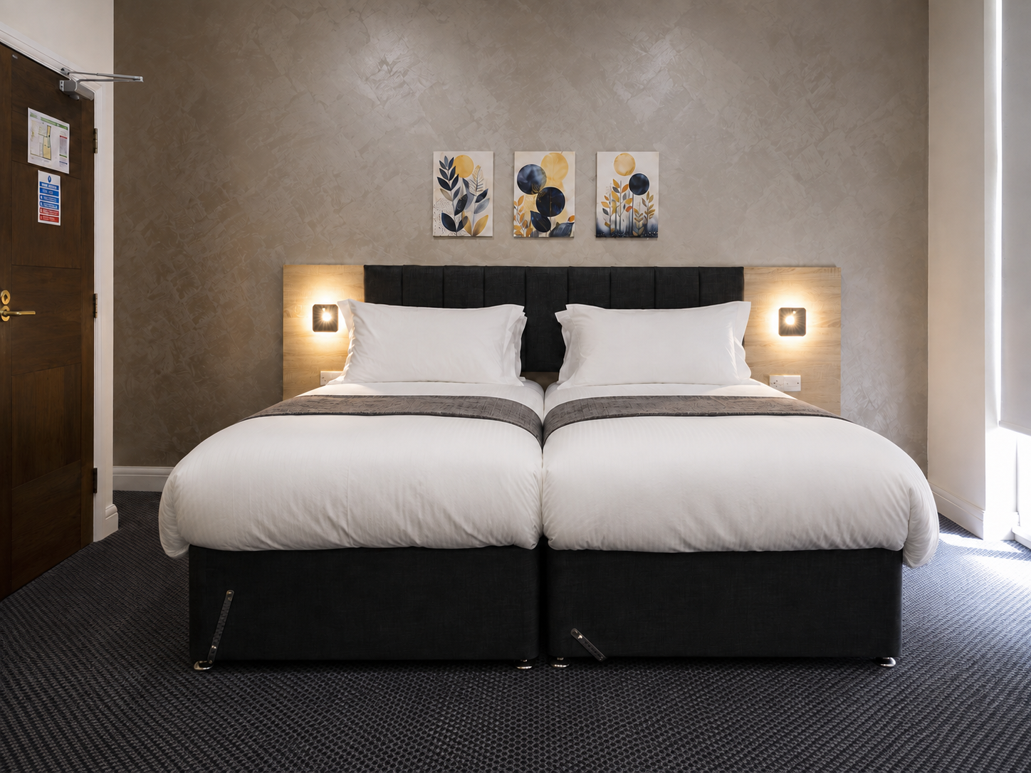 Superior, Twin Beds