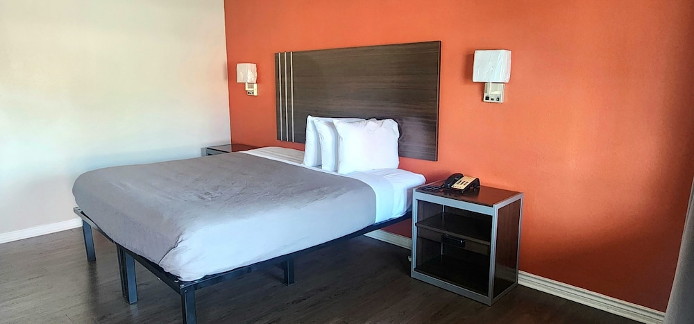 BASIC, SINGLE, KING BED
