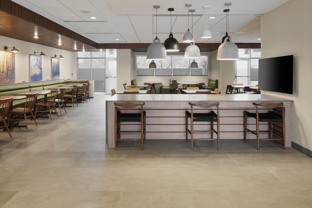 Fairfield Inn & Suites by Marriott Stony Creek 15/19