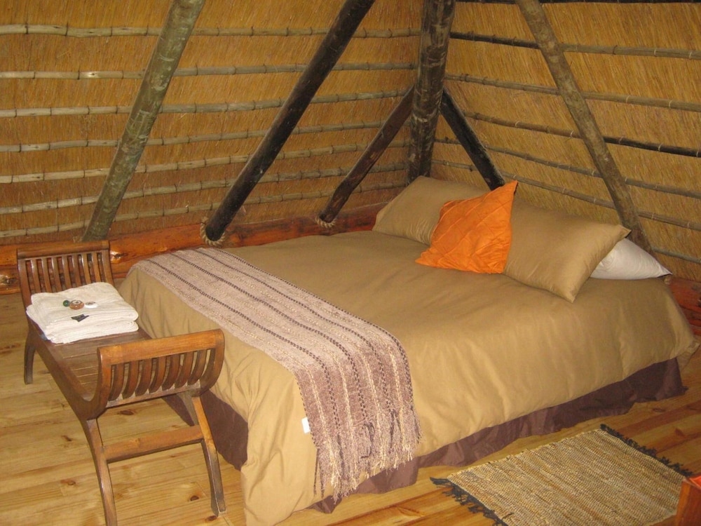 Emahlathini Guest Farm 17/49