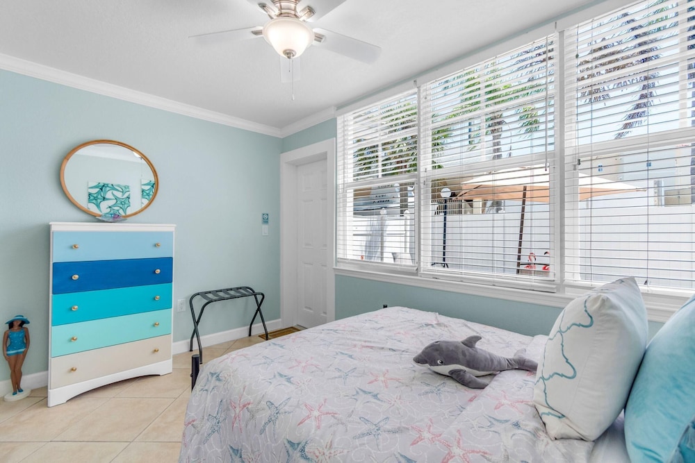 Barefoot Beach Resort 44/77