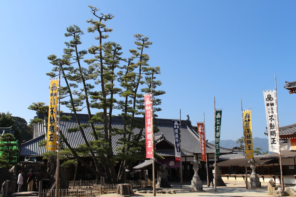 Miyajima Seaside Hotel 48/50