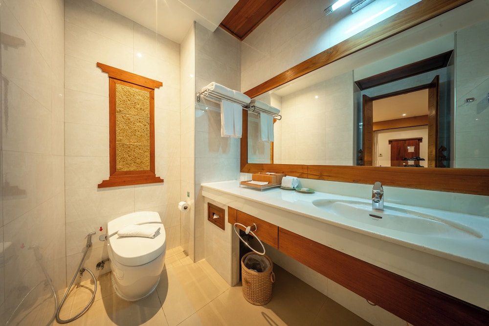 Thai Lanna, Executive, Double Bed, Kodchasri Thani Hotel Chiangmai 6/7