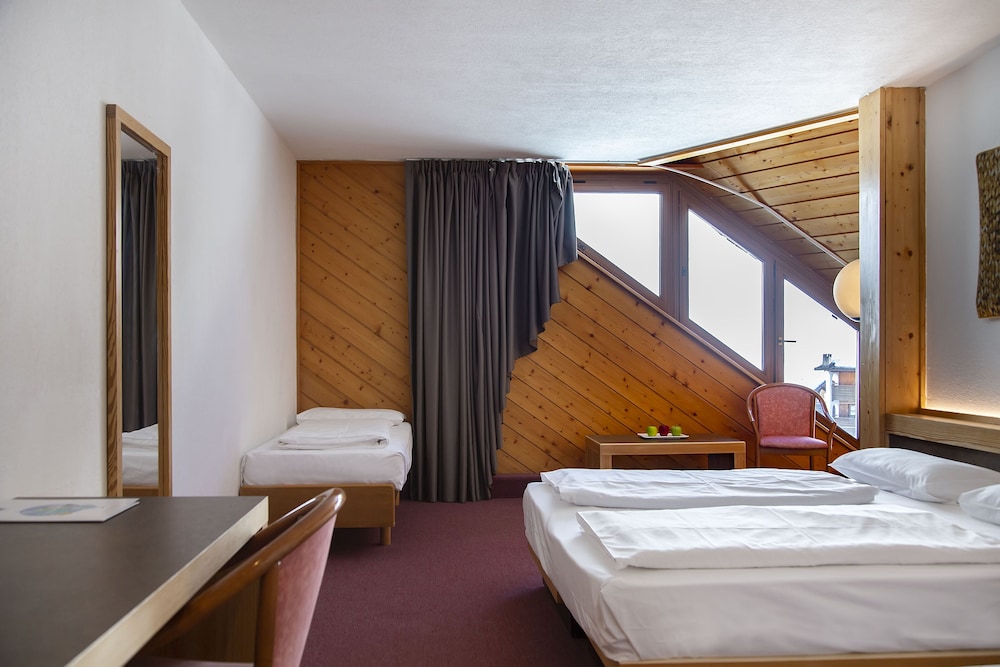 Blu Hotel Senales Zirm Cristal 22/65