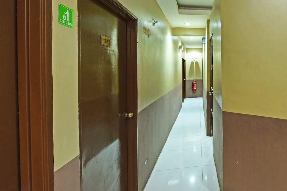 OYO 89656 Melati Hotel Nilai 22/28