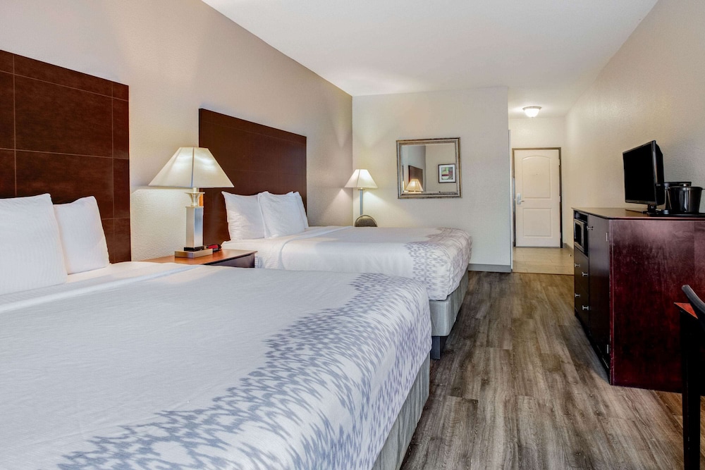 La Quinta Inn & Suites by Wyndham McKinney 21/45