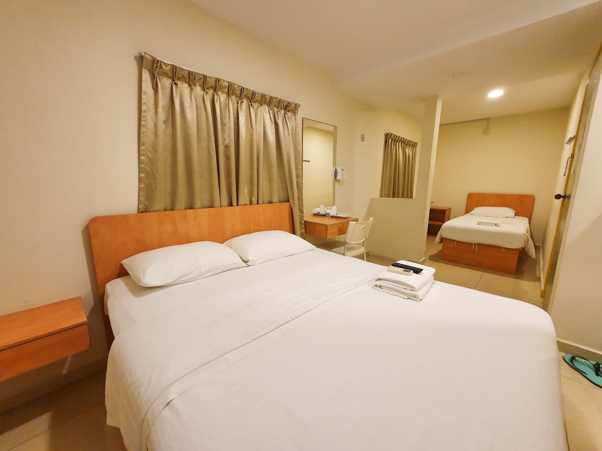 Family, 1 Queen and 1 Single Bed, No Window