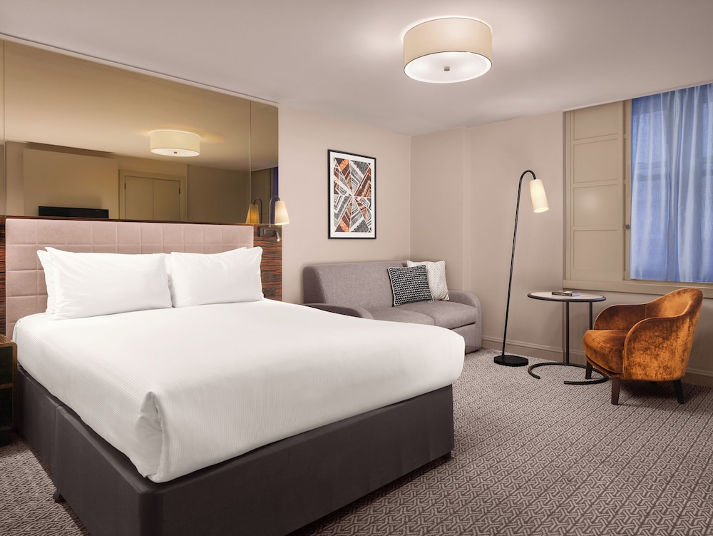 Strand Palace Hotel 13/47