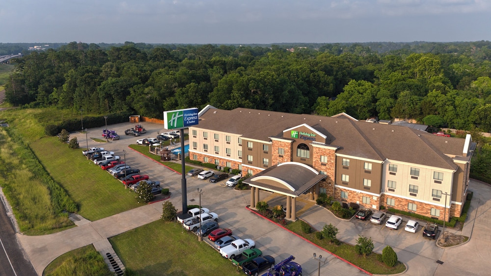 Holiday Inn Express Hotel And Suites Cleveland 51/55
