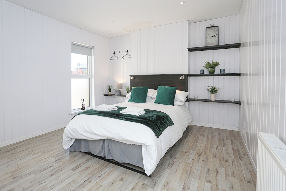 STANDARD, DOUBLE BED