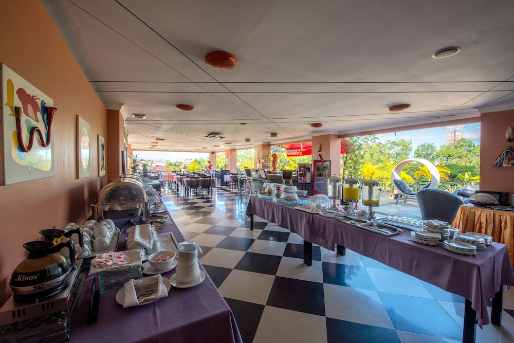 Angkor Panoramic Boutique Hotel 35/50