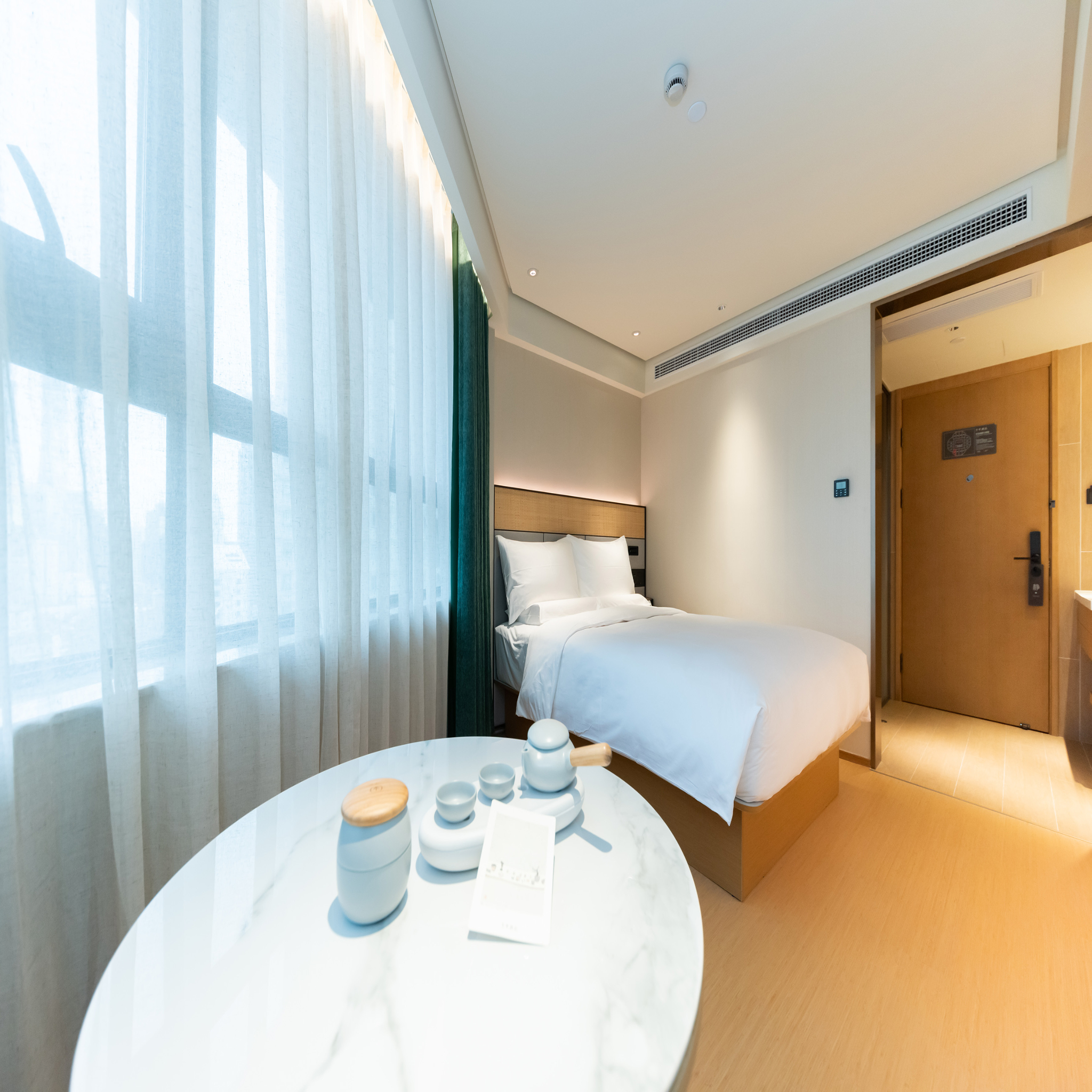 Ji Hotel Shanghai People's Square Nanjing Road Pedestrian Street 22/46