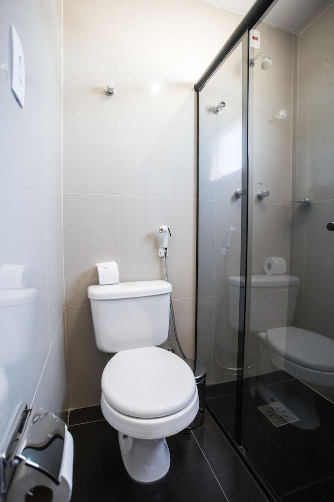 San Diego Suites Taubate 7/64