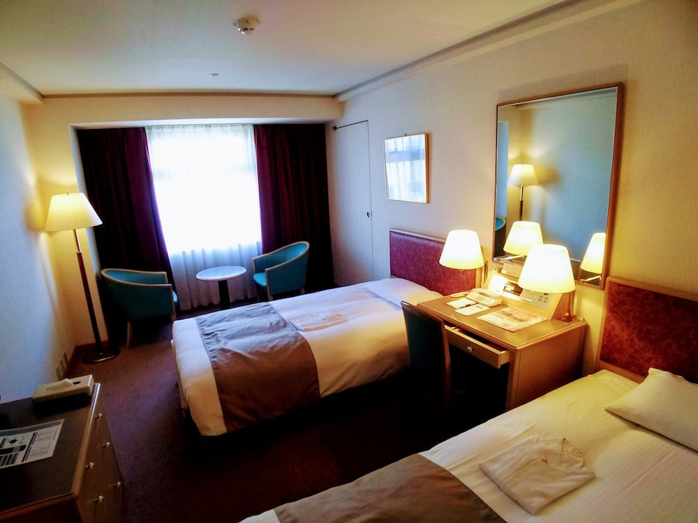Tokyo Grand Hotel 14/48