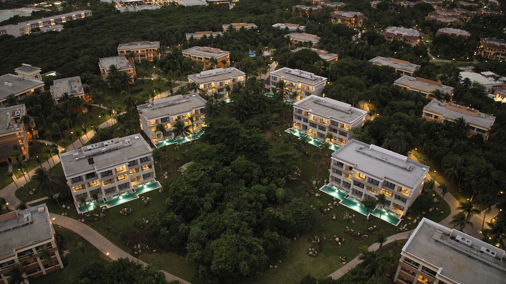 Bahia Principe Explore Akumal - All Inclusive 4/75