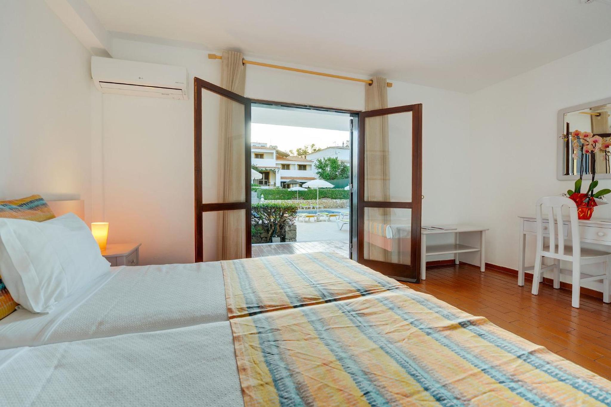 1 Bedroom, Apartment, Twin Beds, 2 Sofa